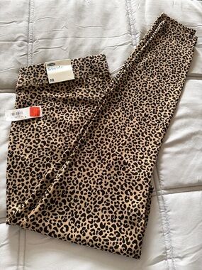 Old Navy Stevie Leopard Print Pants - Tan & Black